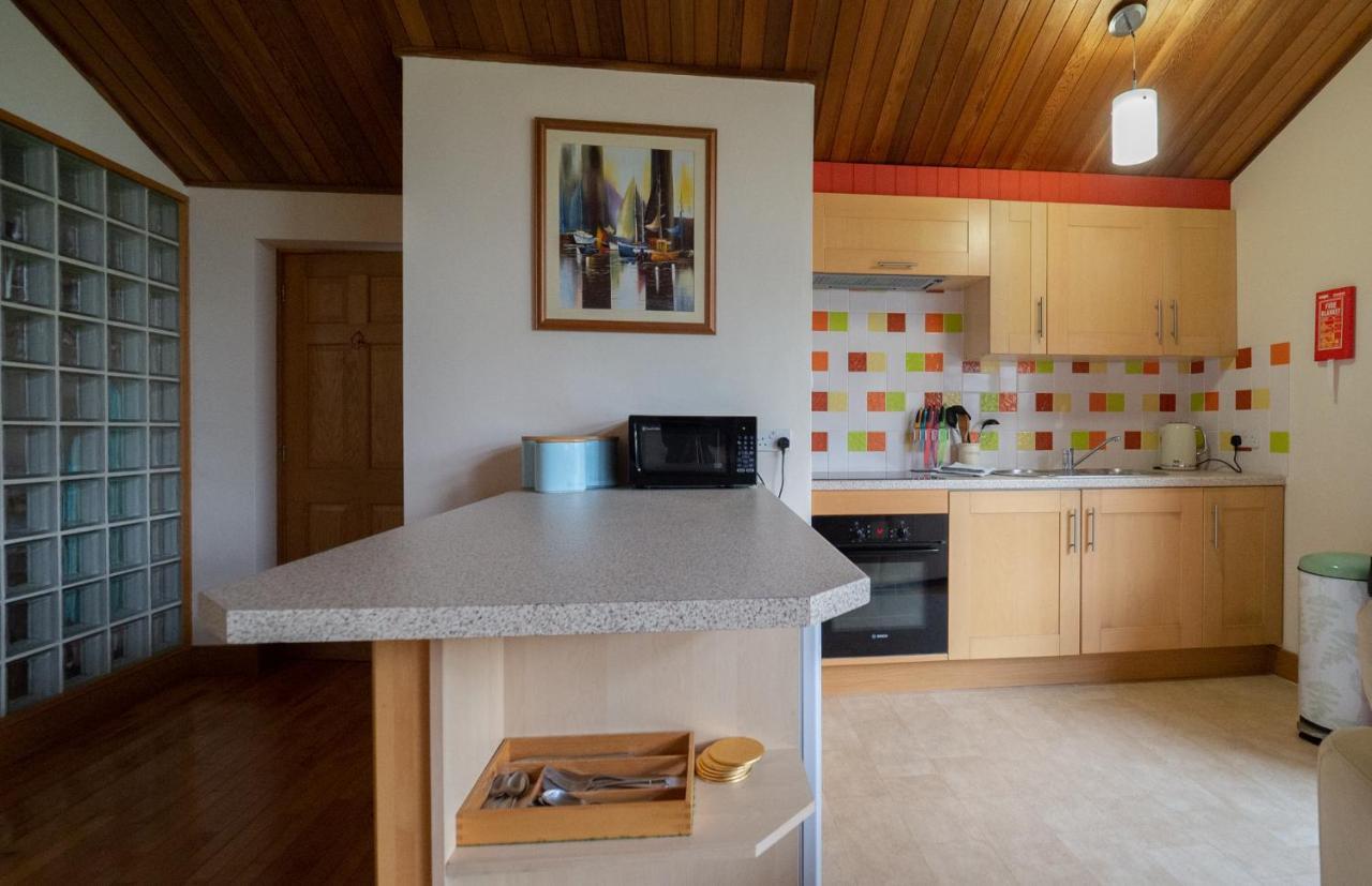 Surlingham Lodge Studio Large Family Cottage NWI Exterior foto